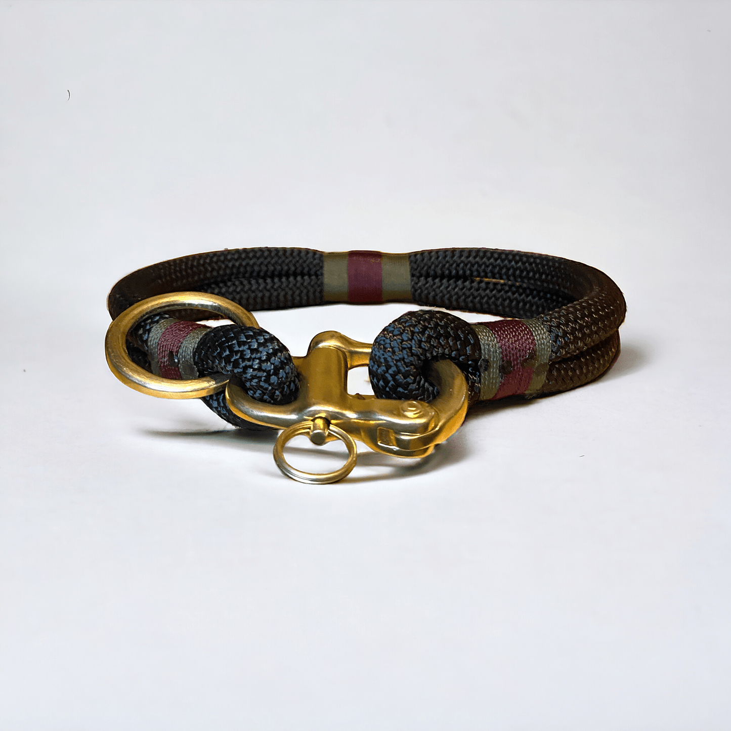 Greenwich Yarn Dog Collar – Midnight Edition | Handmade - Green Dog